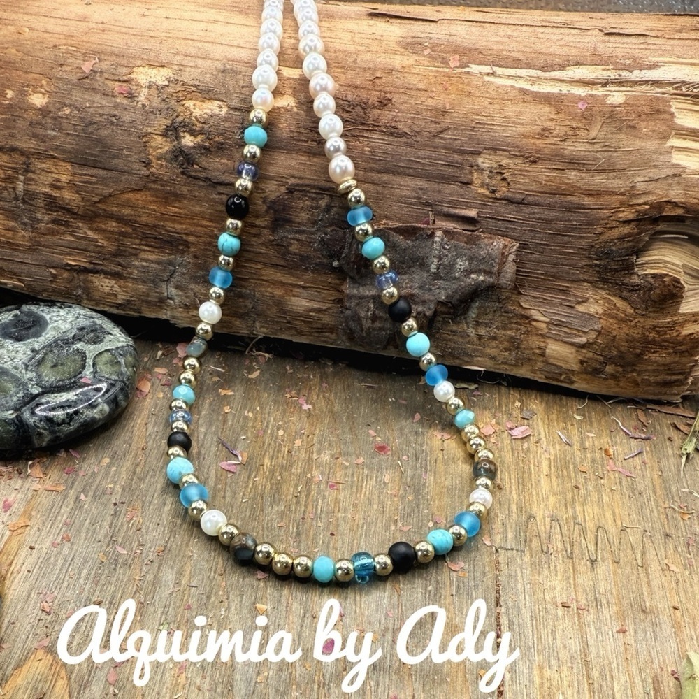 GRANDMA PEARLS + BAROQUE Elegant Turquoise onyx and Gold Necklace